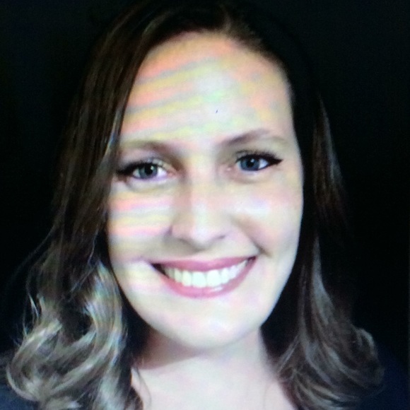 Meet your Posher, Jessica - Picture 1 of 1